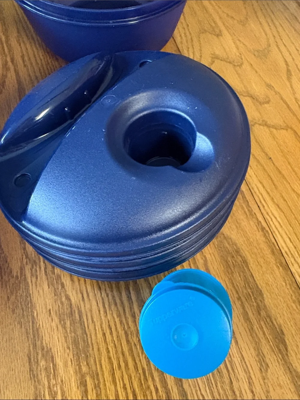 Tupperware set deep